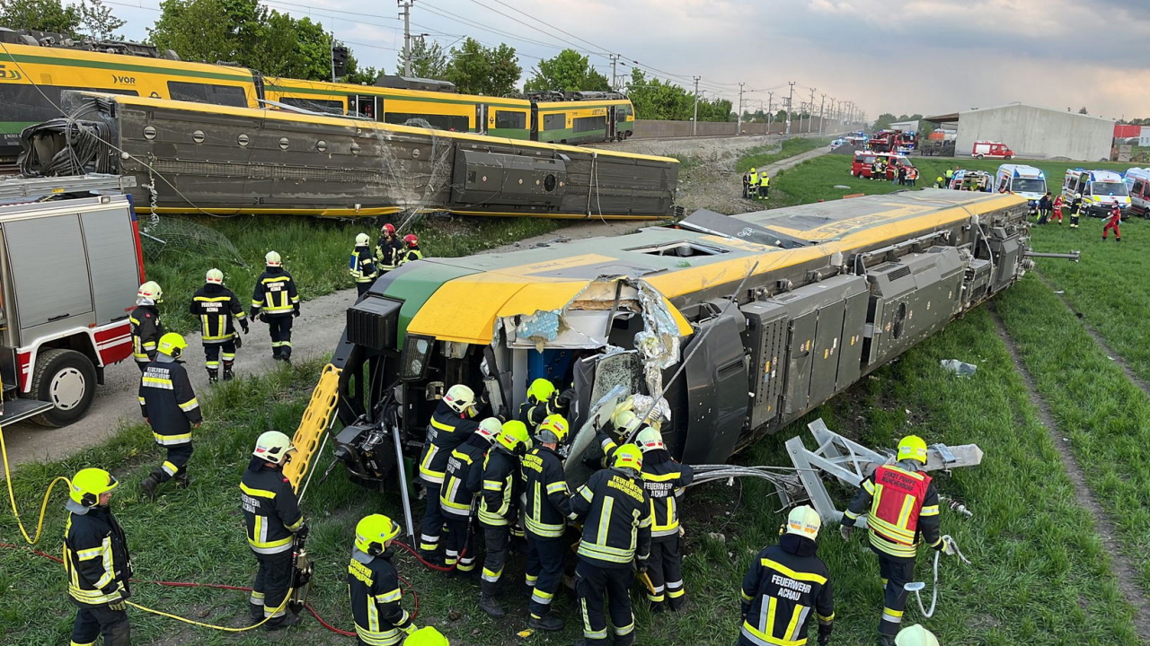 Een dode en veel gewonden: een ernstig treinongeval in Oostenrijk