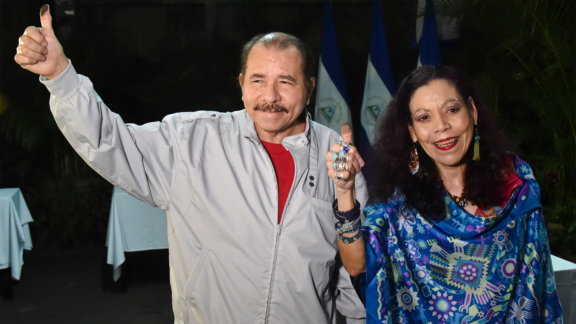 Ehepaar Ortega nach der Stimmabgabe in Managua | AP