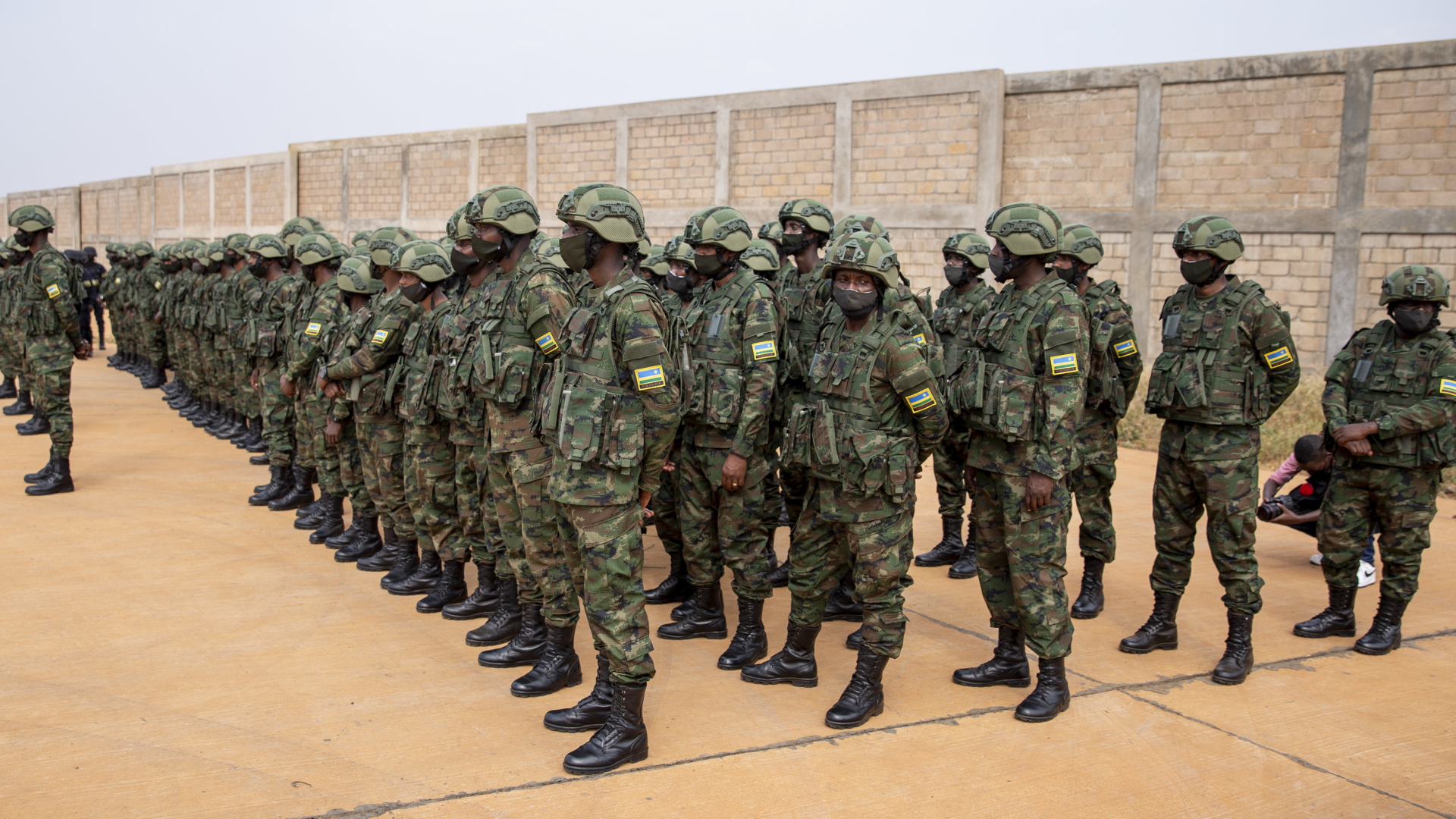 Soldaten der Armee Ruandas bereiten sich auf eine Militärmission in Mosambik vor | AP