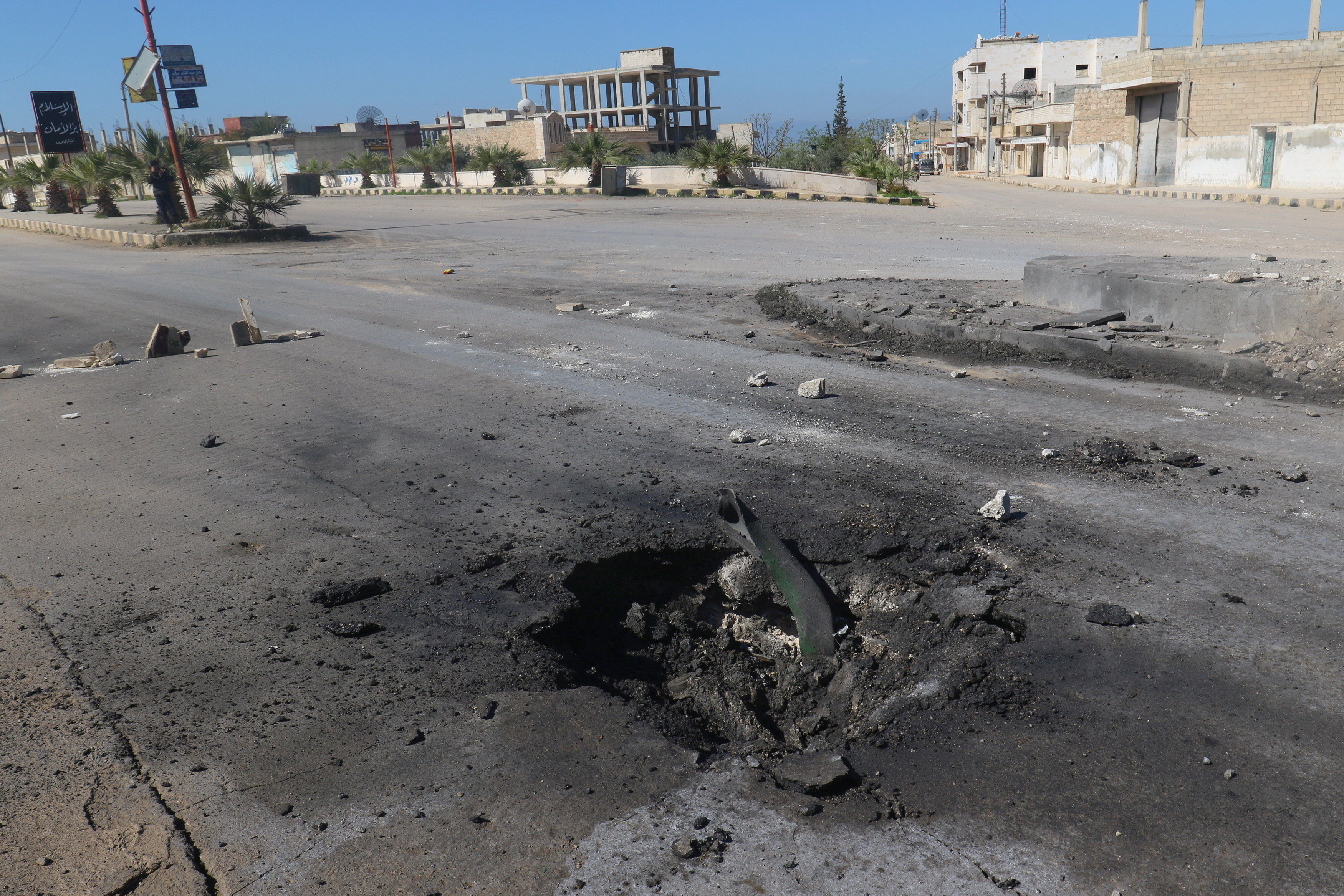 Überreste einer Bombe im syrischen Chan Scheichun | REUTERS
