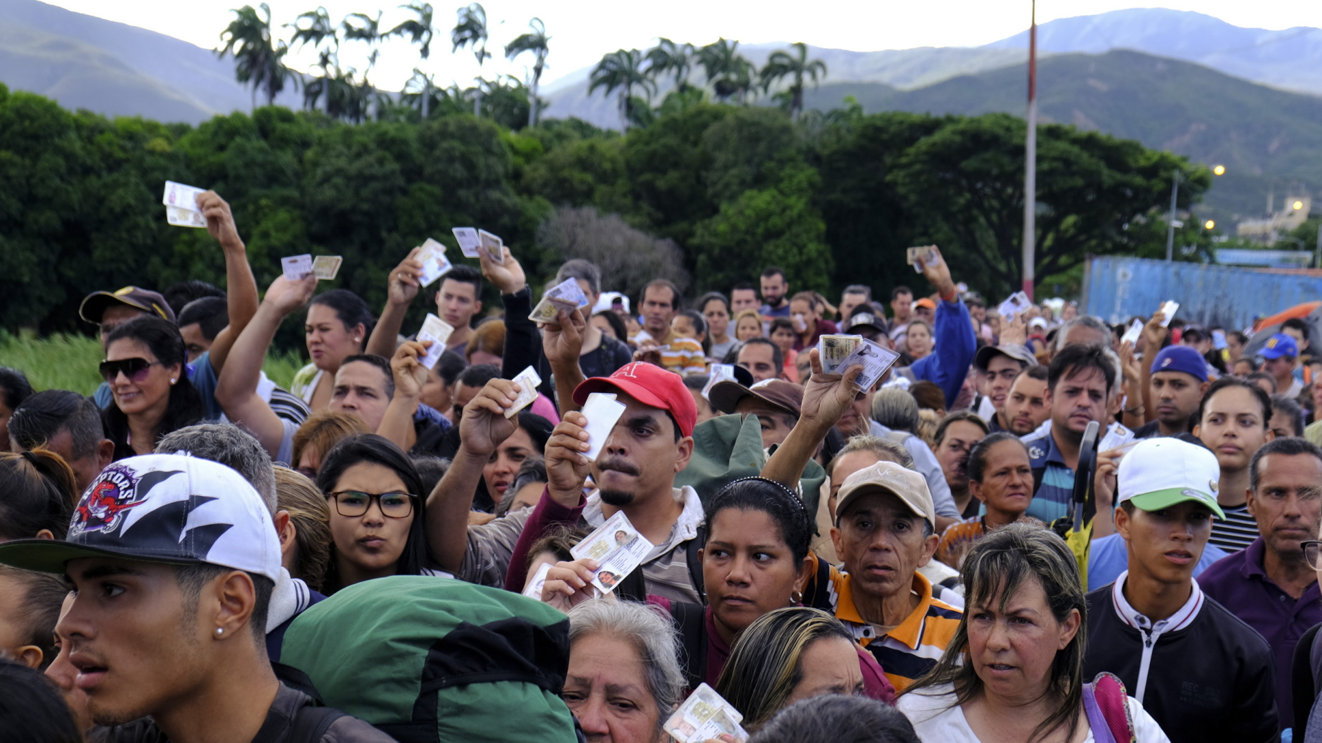 Venezolaner strömen nach Cucuta