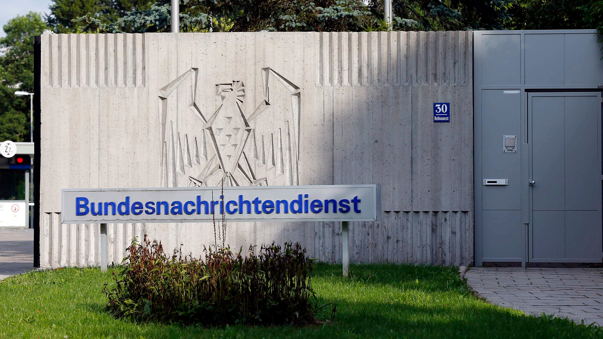 Schild BND-Zentrale in Pullach | Reuters