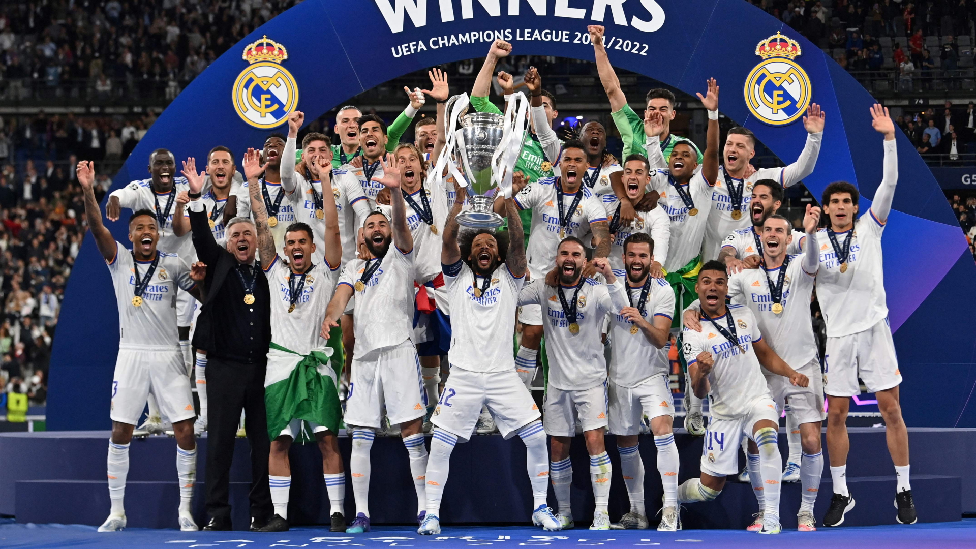 Die Spieler von Real Madrid feiern ihren Sieg. | AFP