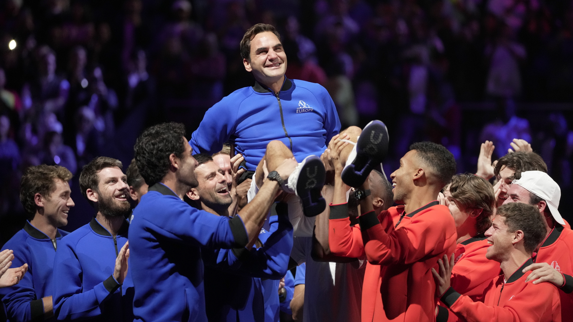 Roger Federer nach seinem letzten Tennis-Profimatch | dpa
