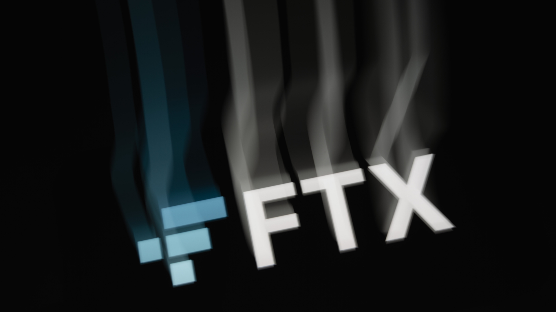 Warnung der FTX auf einem Smartphone-Display | dpa