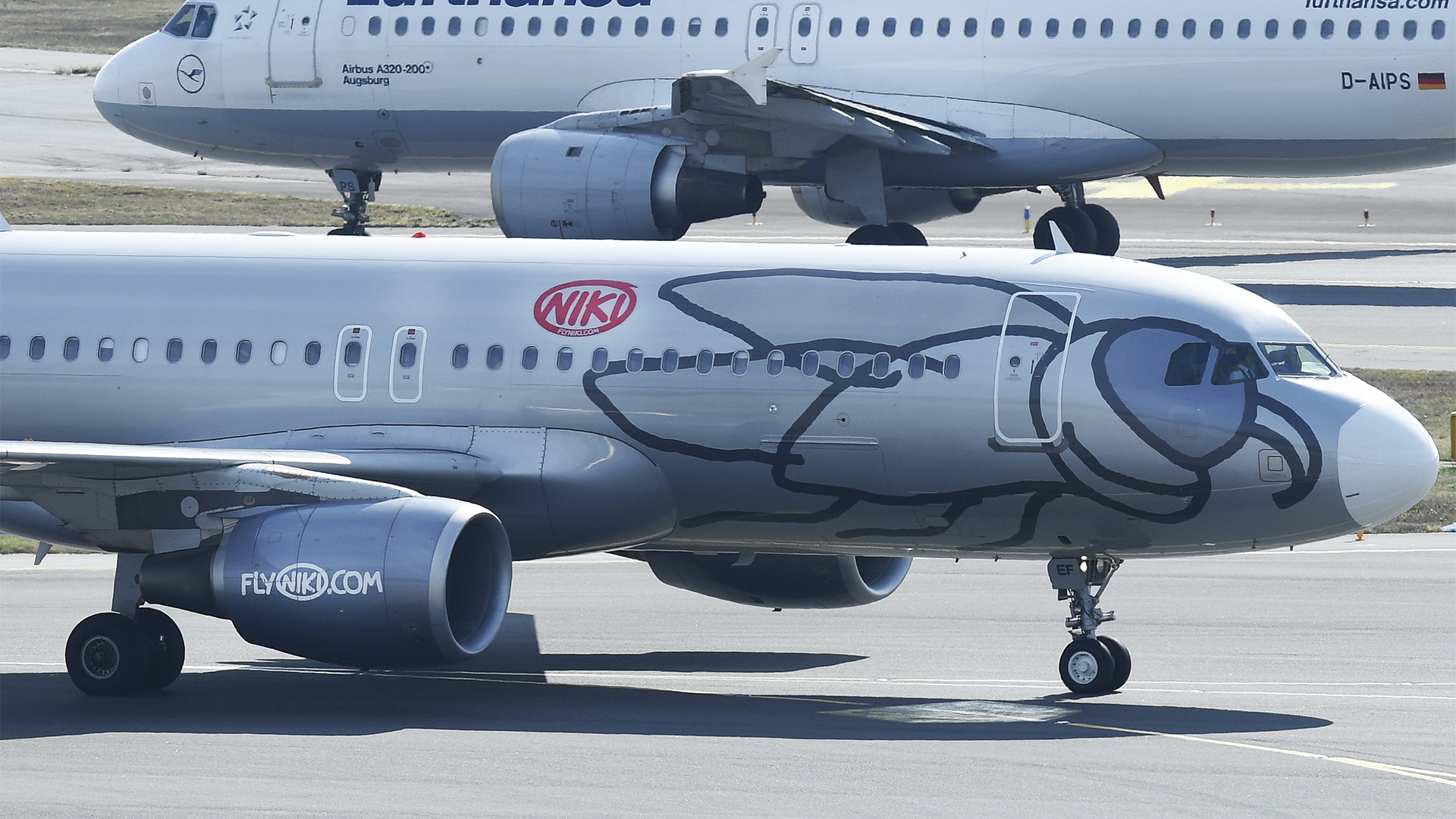 Eine Maschine der Fluggesellschaft ''Niki'' | picture alliance / ROBERT JAEGER