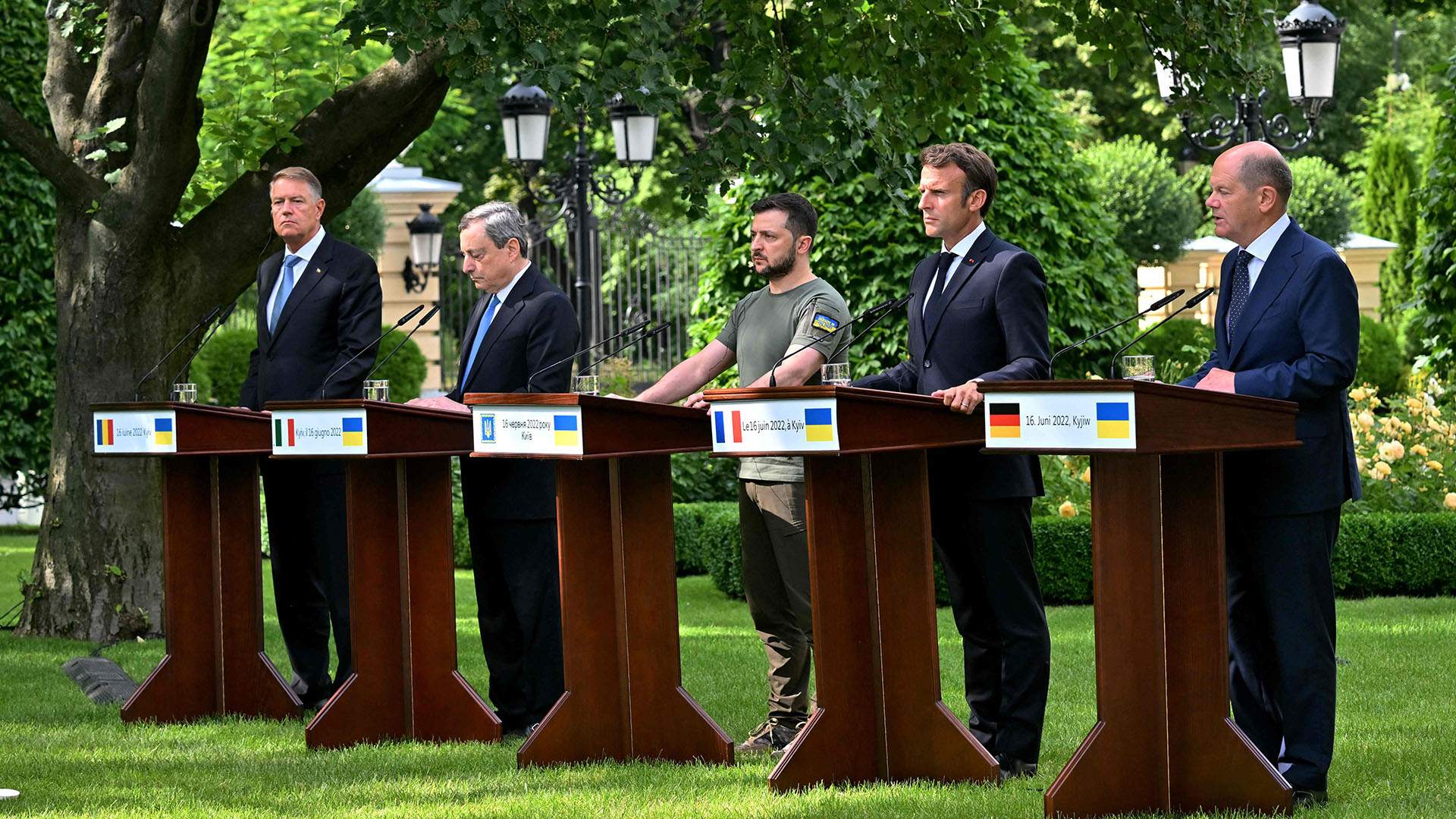 Klaus Iohannis, Mario Draghi, Wolodymyr Selensky,  Emmanuel Macron und Olaf Scholz | AFP