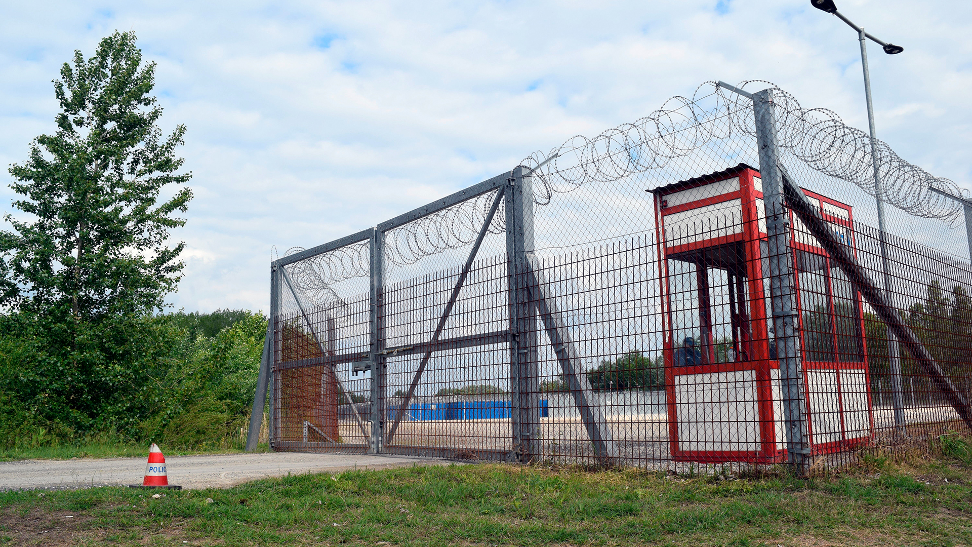 Transitzone für Flüchtlinge in Roszke, Ungarn | AP
