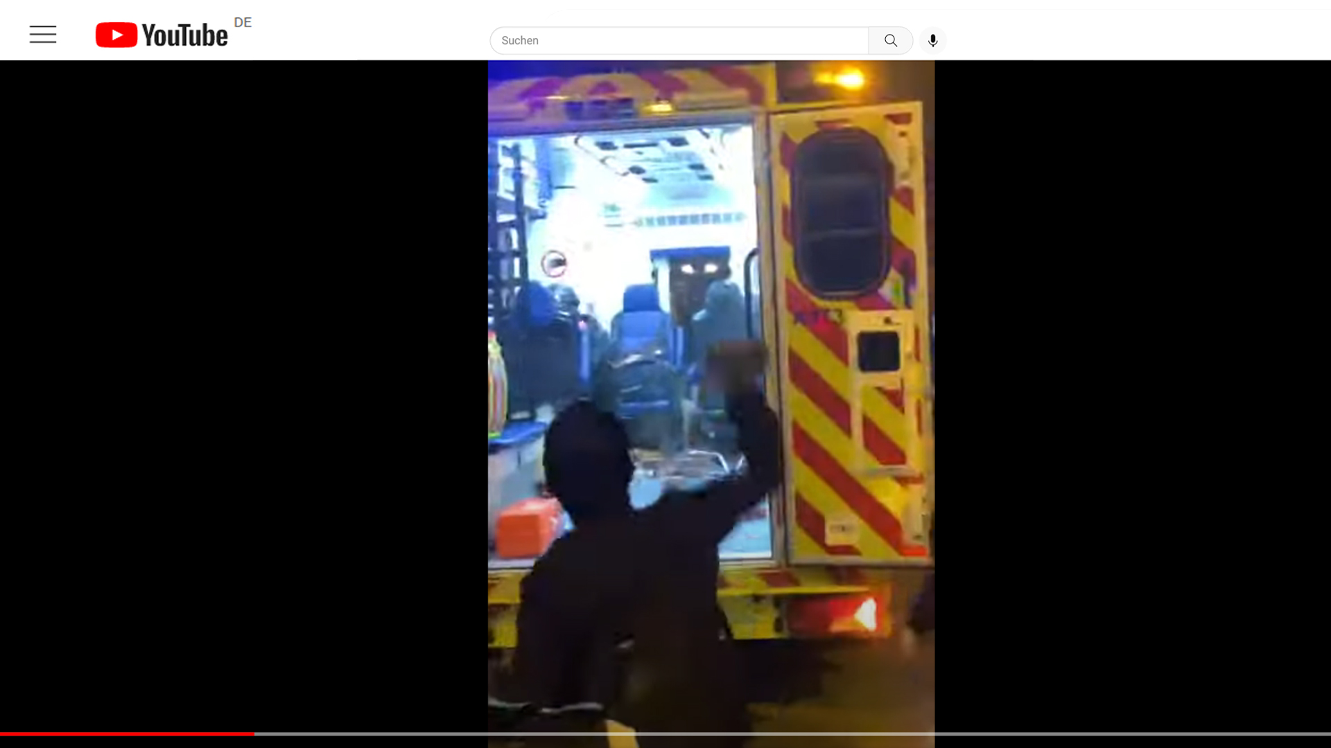 Screenshot eines Youtube-Videos: Attacke auf Krankenwagen in Hongkong 2019 | youtube.com/@ivan119nau